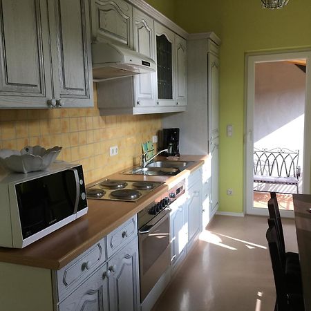 Ferienwohnungen Perlina Karpat Bernkastel-Kues Habitación foto