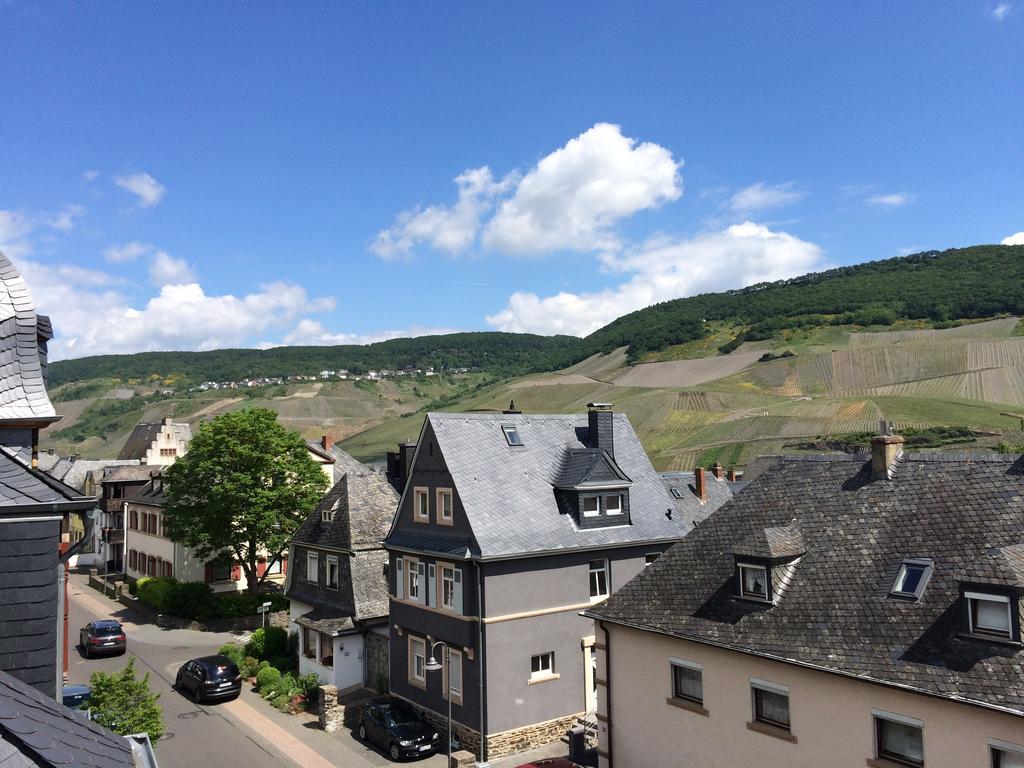 Ferienwohnungen Perlina Karpat Bernkastel-Kues Habitación foto